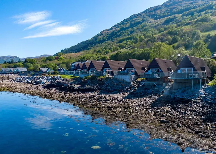 Loch Linnhe Waterfront Lodges With Hot Tubs